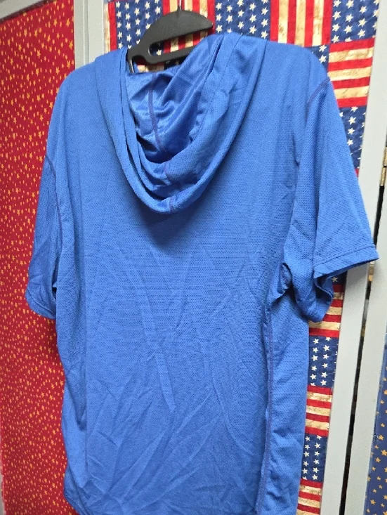 **Men's Blue Short-Sleeve Hooded Performance Shirt - Picture 2 of 3